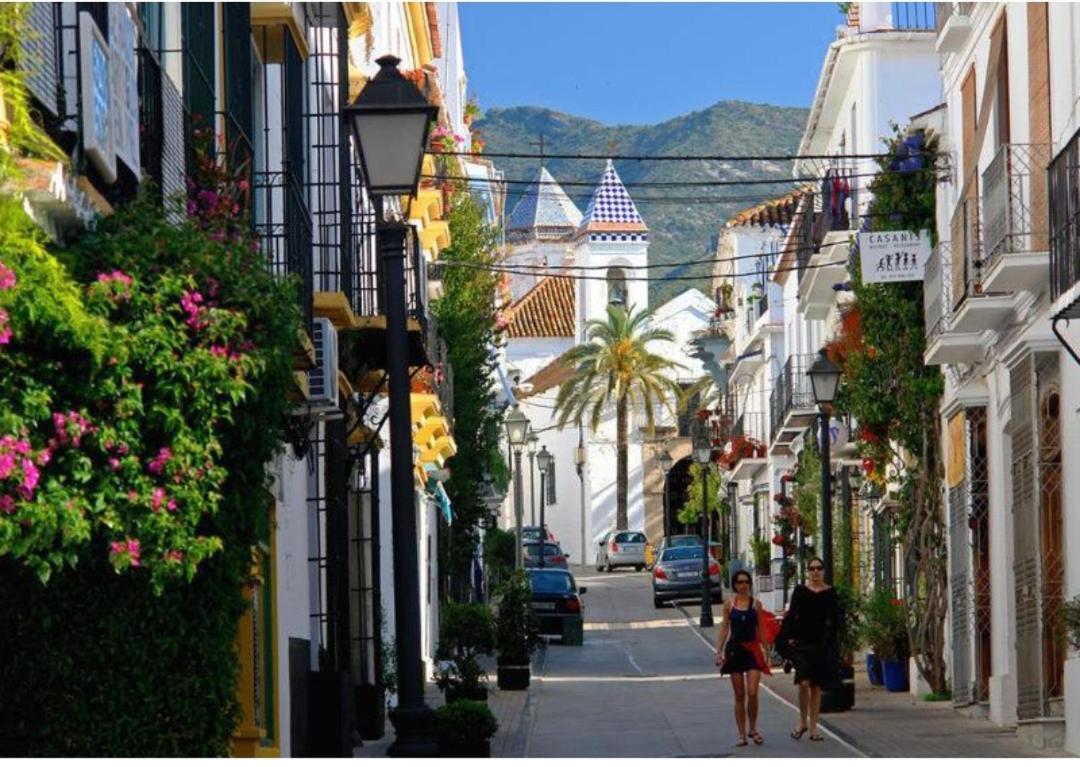Estudio Cosmopolita Marbella Exterior photo